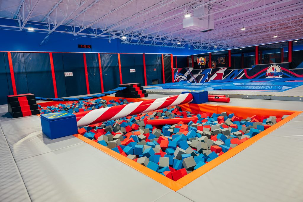 Battle beam to challenge friends to a battle. Below is the foam pit.